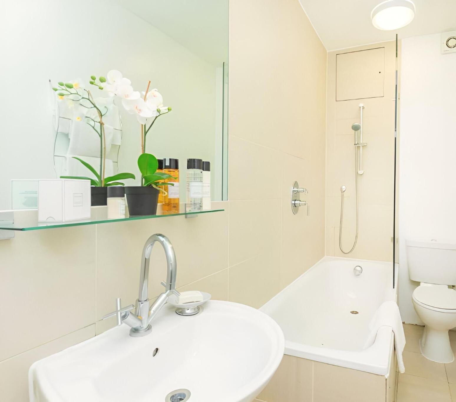 Picton 2Br Apartment - Prime Location & Comfort London Exterior foto